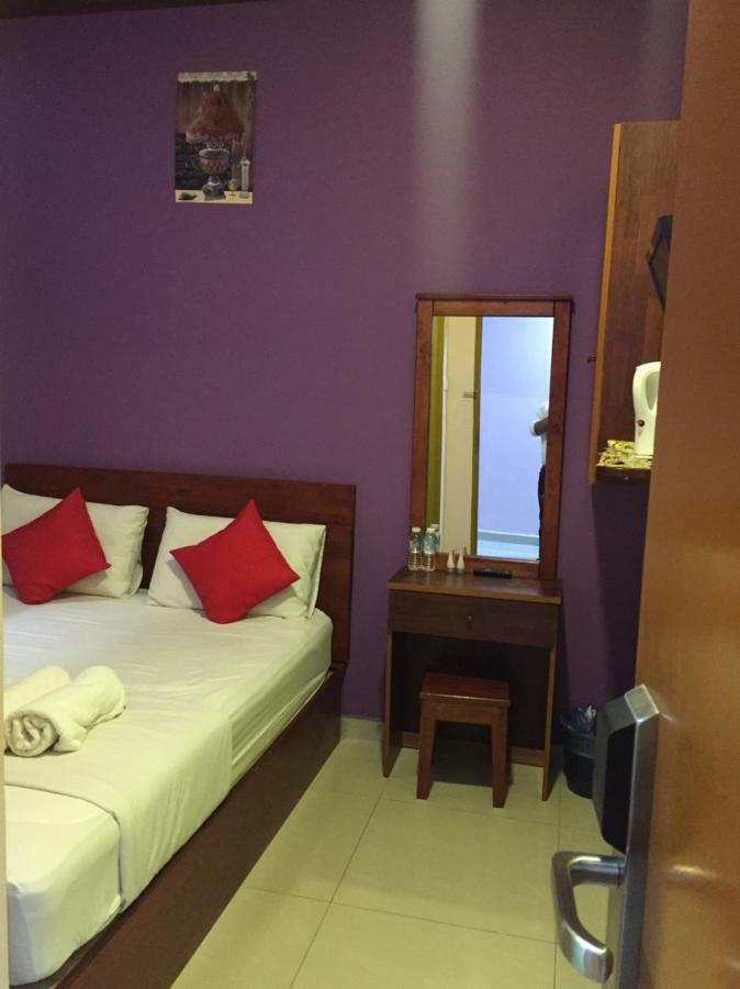 Saujana City Hotel Bandar Saujana Putra Екстер'єр фото
