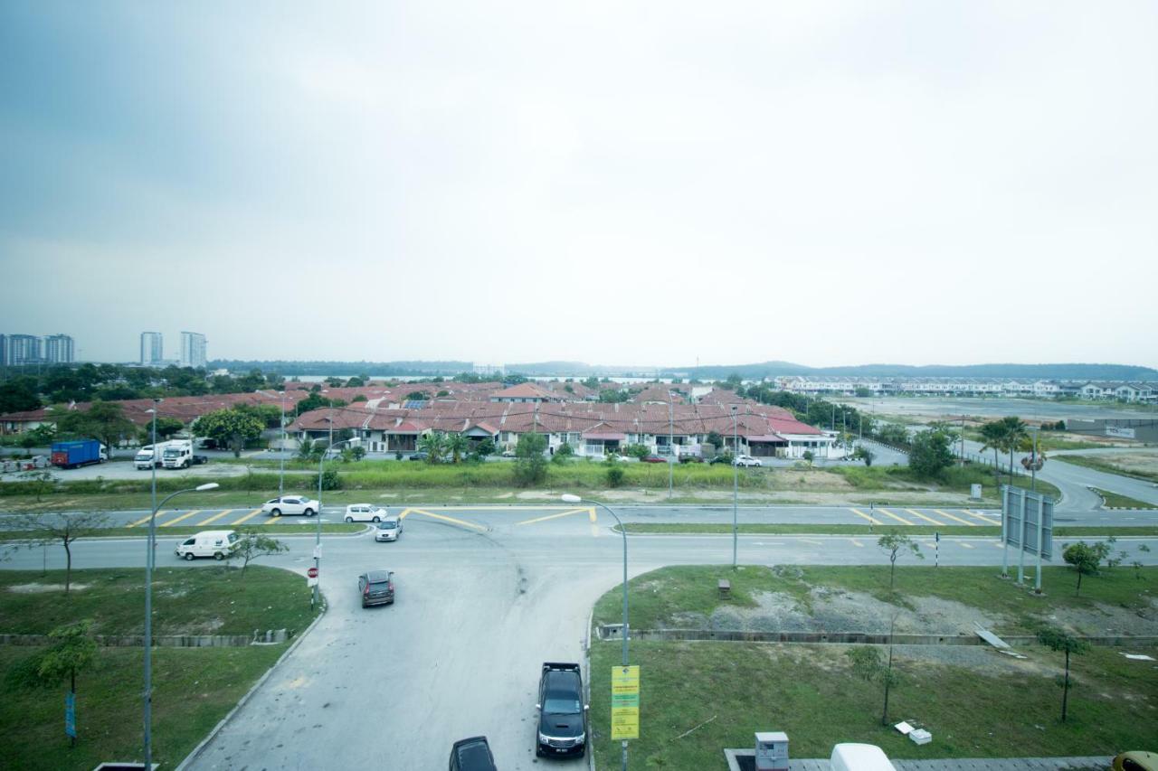 Saujana City Hotel Bandar Saujana Putra Екстер'єр фото