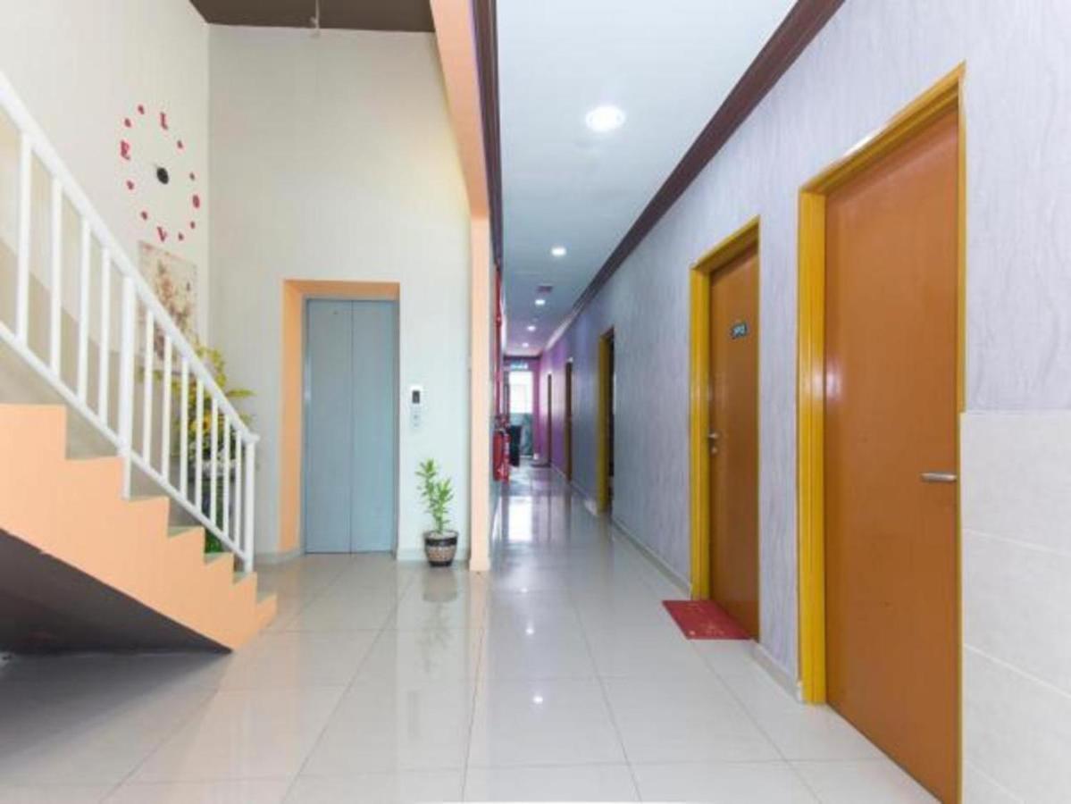 Saujana City Hotel Bandar Saujana Putra Екстер'єр фото